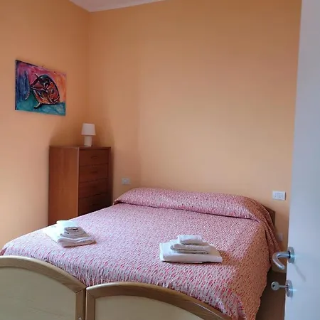 Ocean View Flat With Wi-fi, Ac And Elevator To Town Appartement