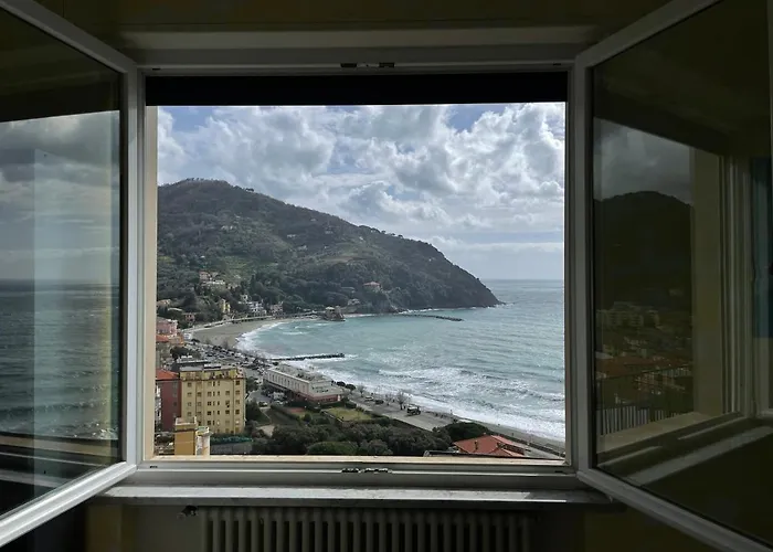 아파트 Ocean View Flat With Wi-fi, Ac And Elevator To Town *