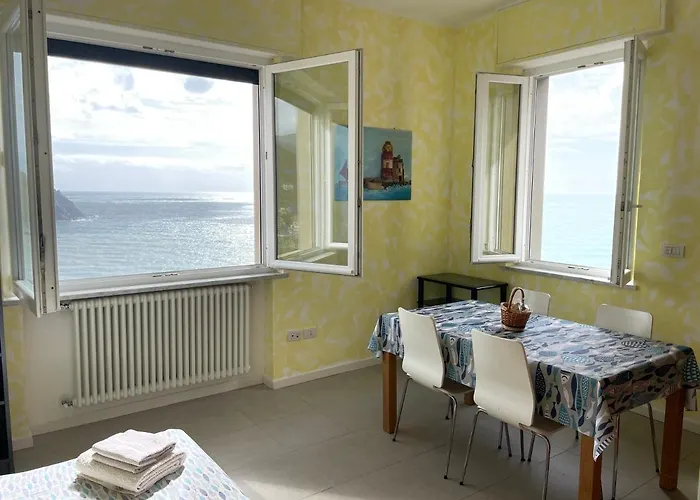 Apartman Ocean View Flat With Wi-fi, Ac And Elevator To Town Levanto